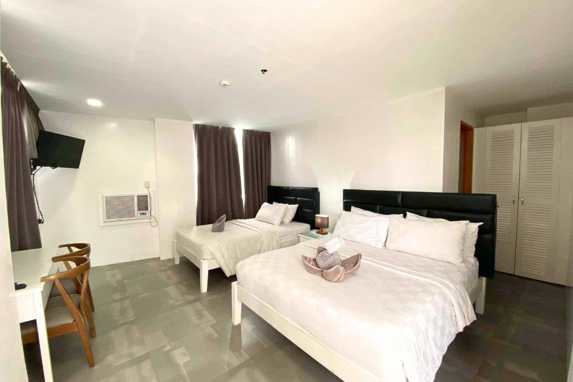 Tely'S Bed & Breakfast Iloilo Powered By Cocotel מראה חיצוני תמונה