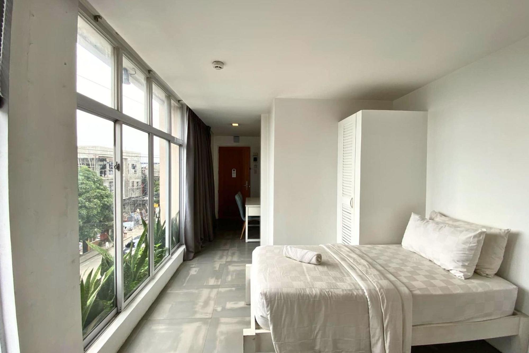 Tely'S Bed & Breakfast Iloilo Powered By Cocotel מראה חיצוני תמונה