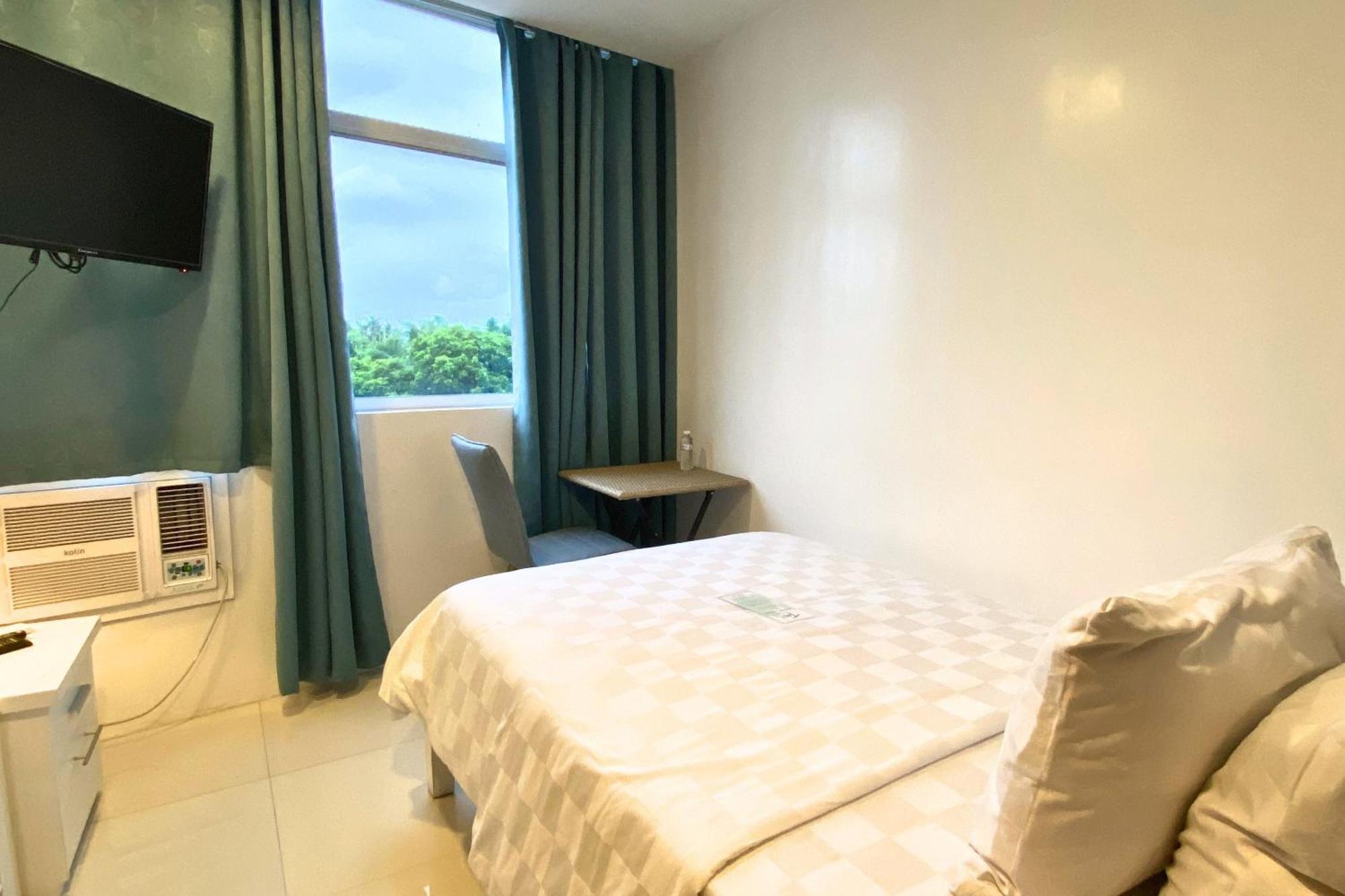 Tely'S Bed & Breakfast Iloilo Powered By Cocotel מראה חיצוני תמונה